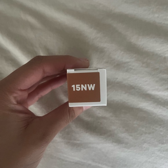 Milk Makeup Future Fluid Creamy Longwear Hydrating Concealer in “15nw” - Picture 6 of 6